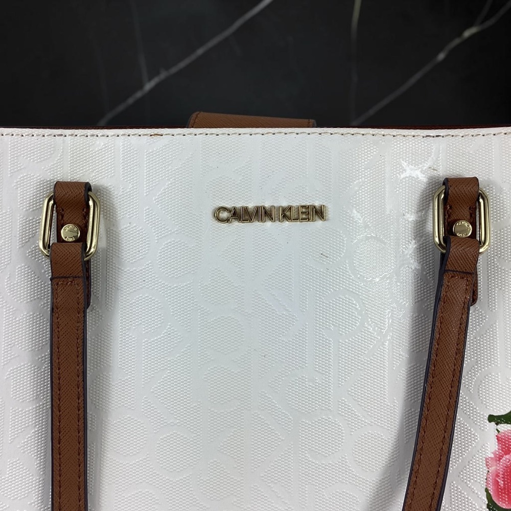 Calvin Klein Womens White Floral Monogram Shoulder Bag Tan Trim Gold Hardware - Picture 11 of 11
